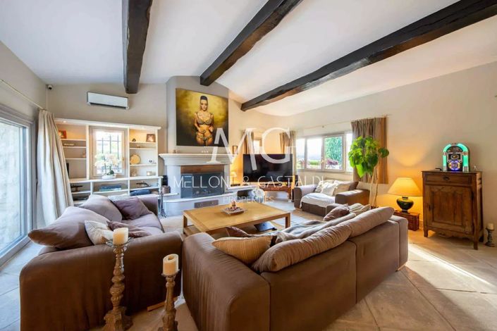 Image No.11-6 Bed House for sale