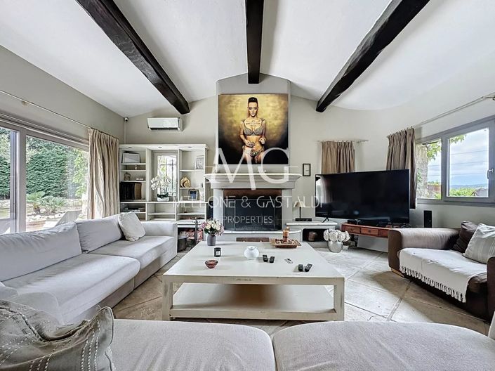 Image No.12-6 Bed House for sale