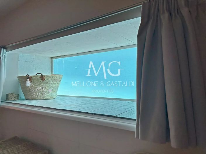 Image No.17-6 Bed House for sale