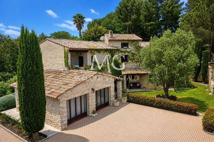 Image No.2-6 Bed House for sale