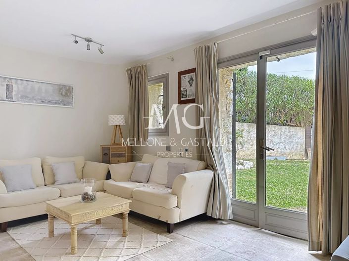 Image No.27-6 Bed House for sale