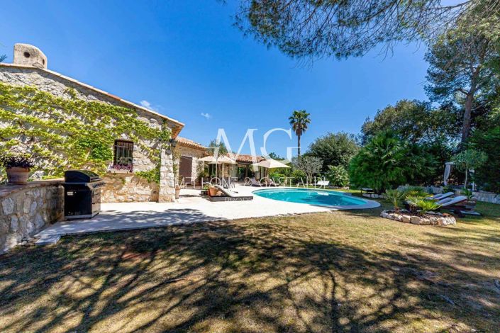 Image No.6-6 Bed House for sale