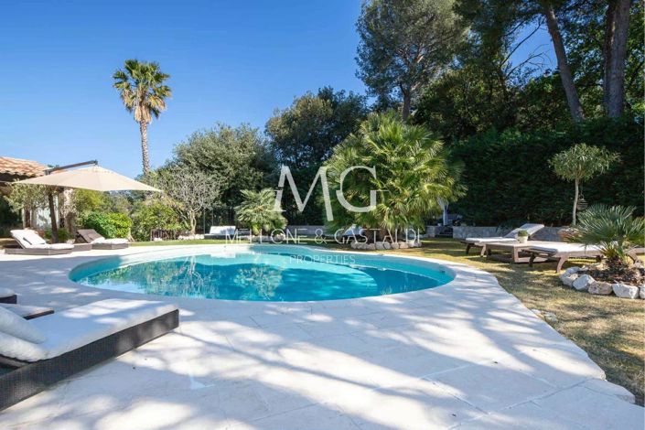 Image No.7-6 Bed House for sale