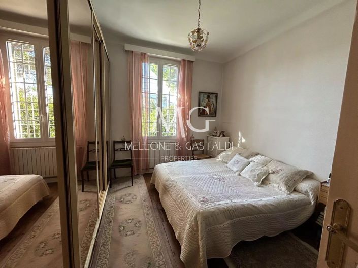 Image No.10-2 Bed House for sale