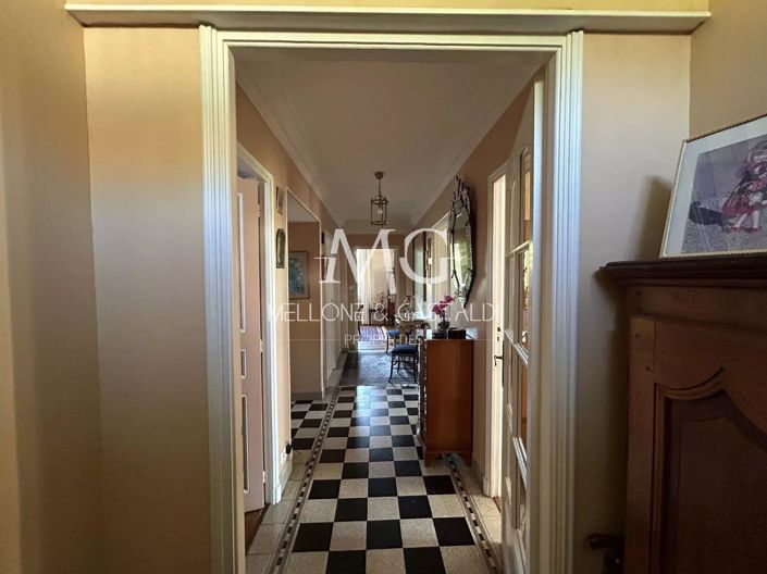 Image No.5-2 Bed House for sale