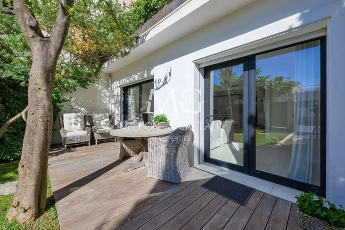 Image No.3-3 Bed House for sale