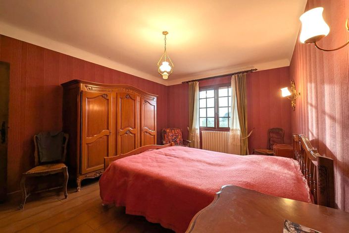 Image No.14-2 Bed House for sale