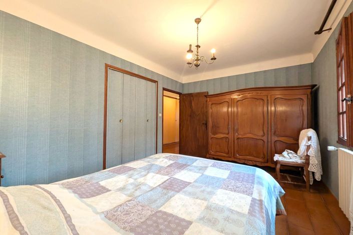 Image No.16-2 Bed House for sale