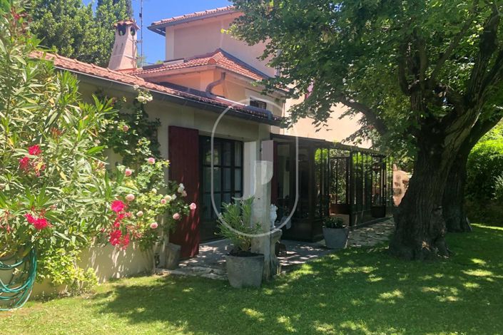 Image No.13-3 Bed House for sale