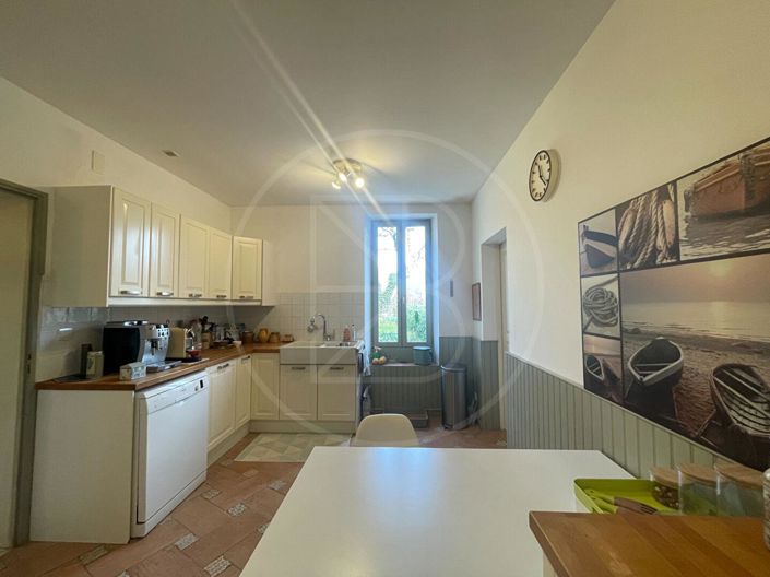 Image No.10-4 Bed House for sale