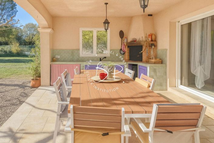 Image No.11-4 Bed House for sale