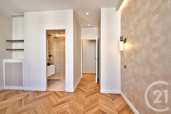 Image No.10-3 Bed Apartment for sale