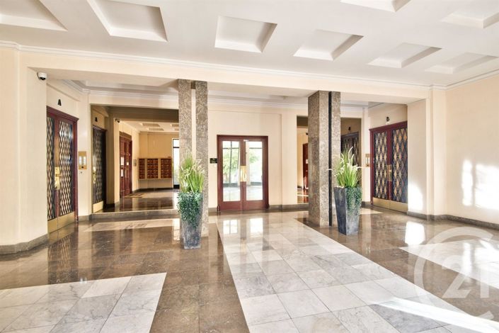 Image No.15-3 Bed Apartment for sale