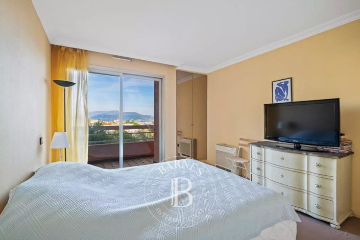 Image No.12-Appartement de 2 chambres à vendre à Nice