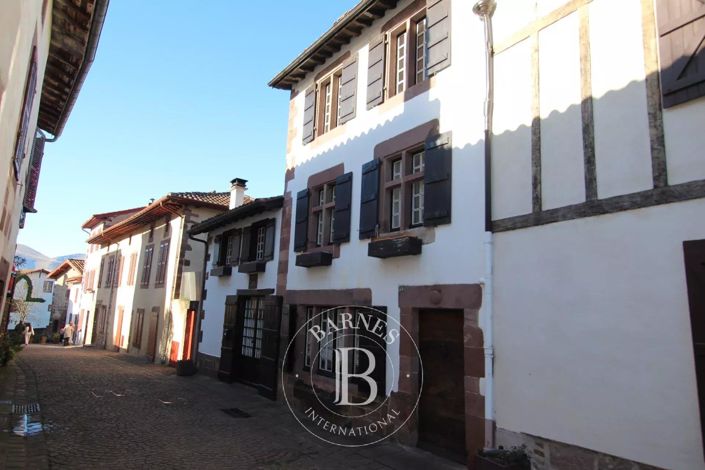 Image No.2-Maison de 5 chambres à vendre à Saint-Jean-Pied-de-Port
