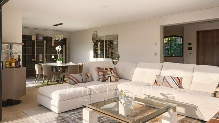 Image No.12-5 Bed House for sale