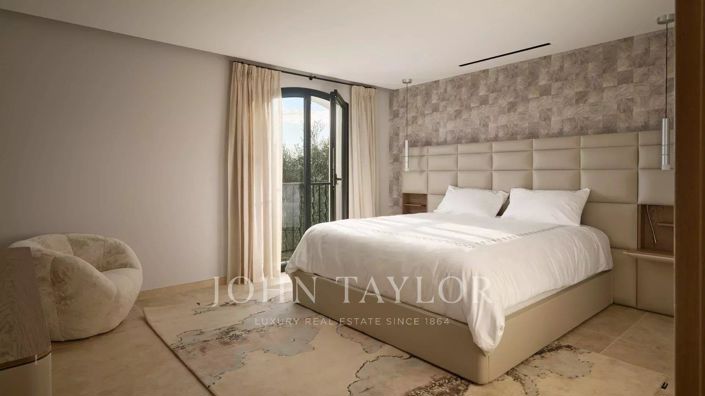 Image No.16-5 Bed House for sale