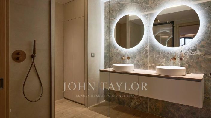 Image No.27-5 Bed House for sale