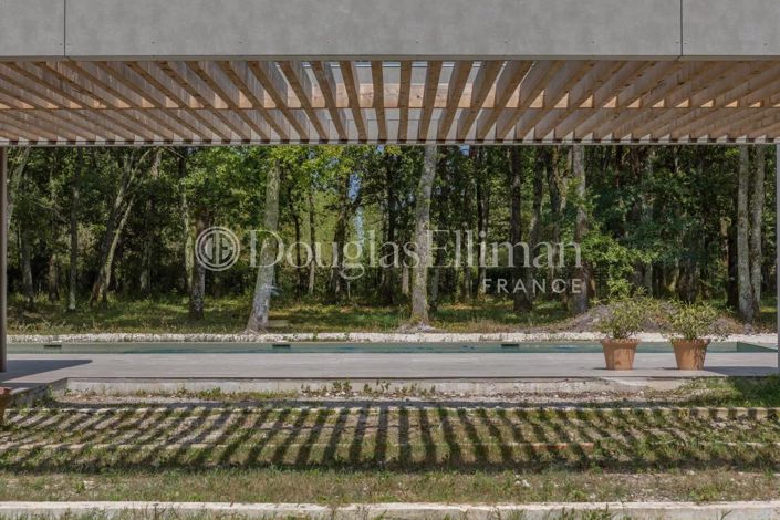 Image No.14-6 Bed House for sale