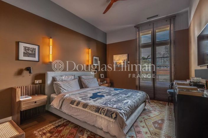 Image No.8-4 Bed House for sale