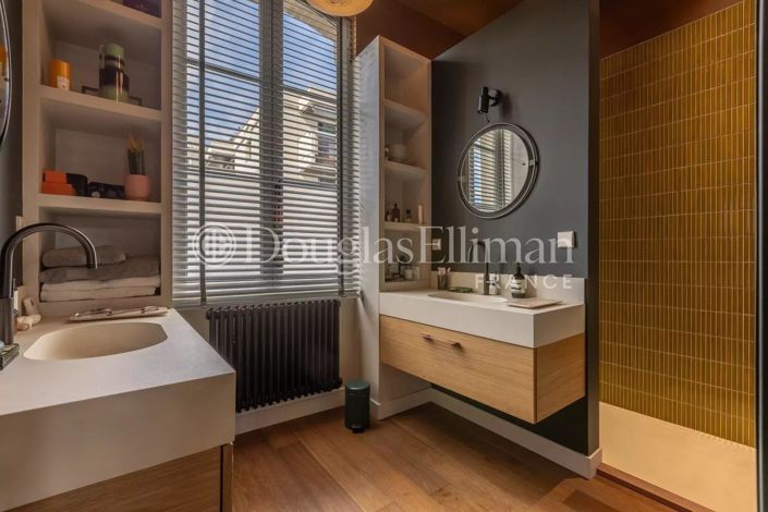 Image No.9-4 Bed House for sale