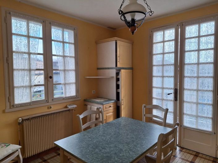 Image No.5-2 Bed House for sale