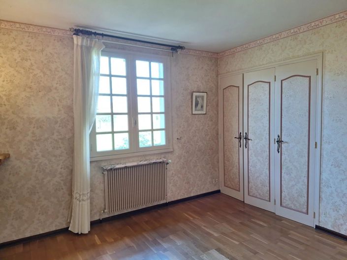 Image No.8-2 Bed House for sale