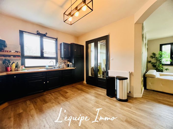 Image No.7-3 Bed House for sale