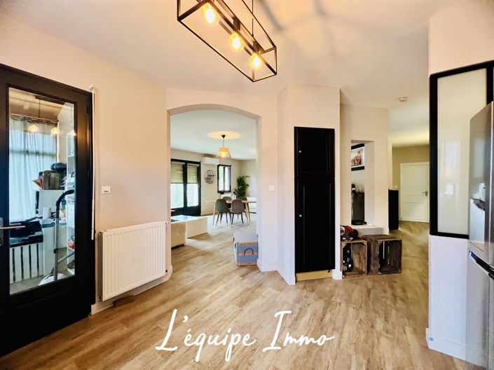 Image No.9-3 Bed House for sale