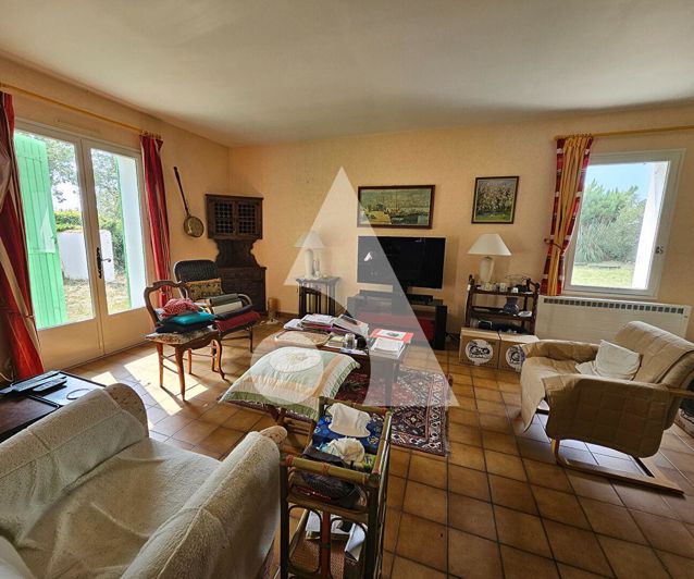 Image No.7-3 Bed House for sale