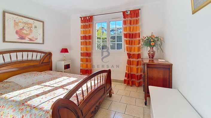 Image No.17-5 Bed House for sale
