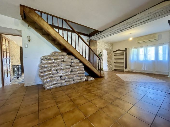 Image No.11-3 Bed House for sale