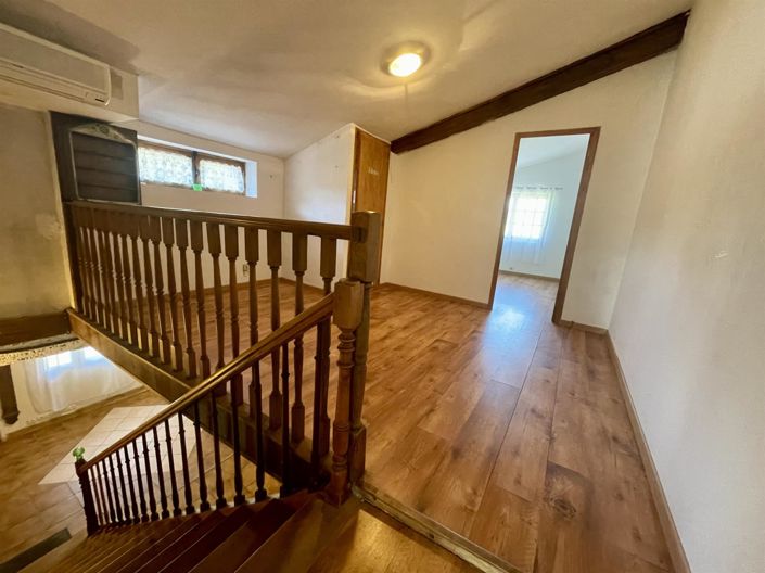 Image No.15-3 Bed House for sale