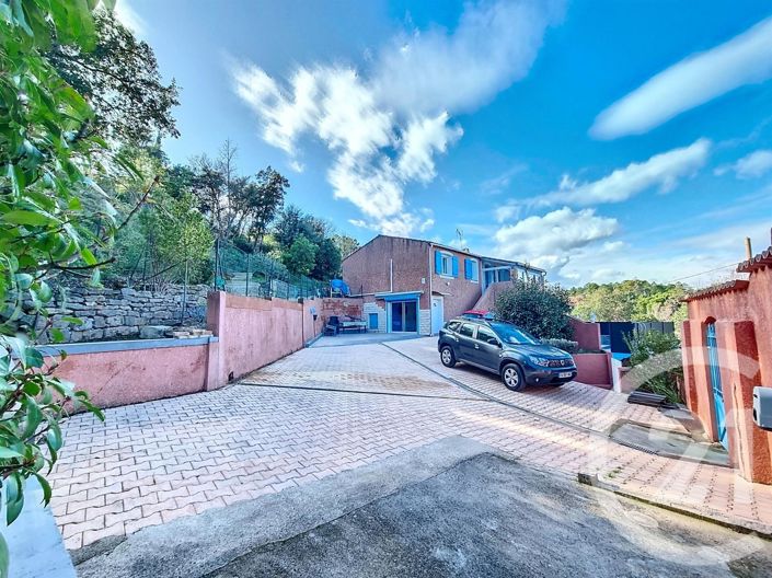 Image No.3-3 Bed House for sale