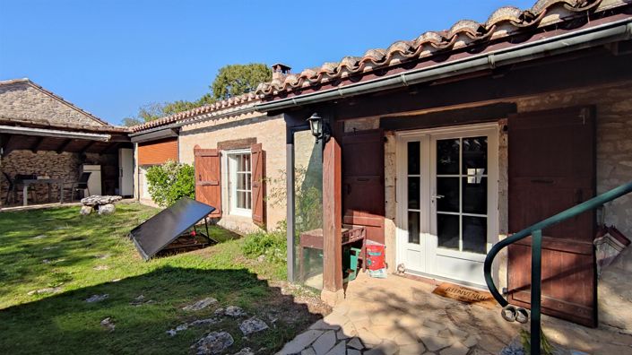 Image No.10-2 Bed House for sale