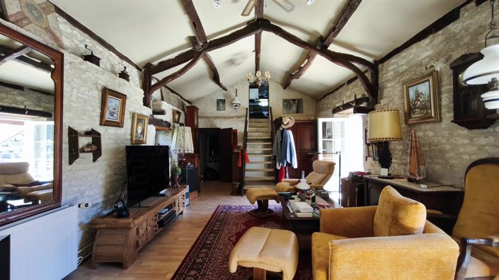 Image No.12-2 Bed House for sale