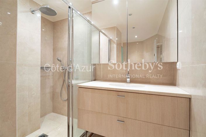 Image No.13-3 Bed Apartment for sale