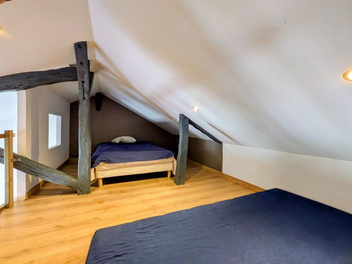 Image No.8-2 Bed House for sale