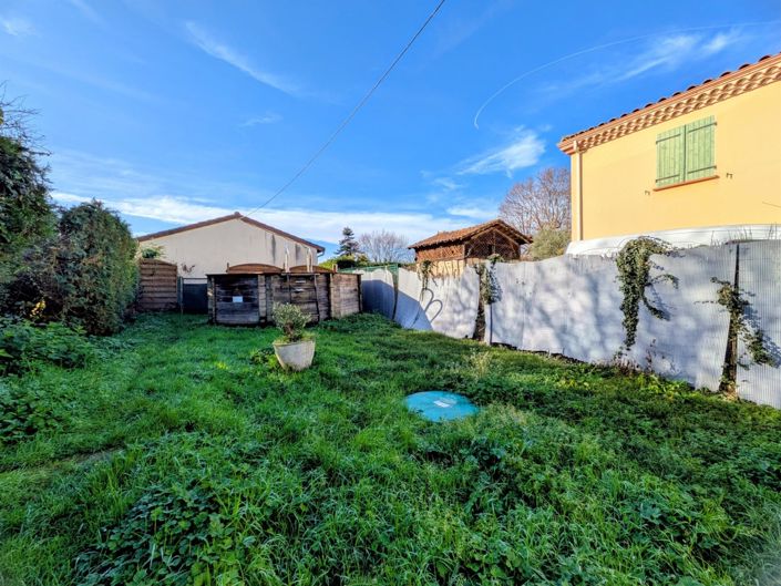 Image No.9-2 Bed House for sale