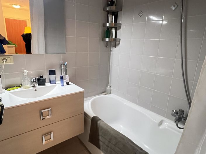 Image No.9-1 Bed Apartment for sale