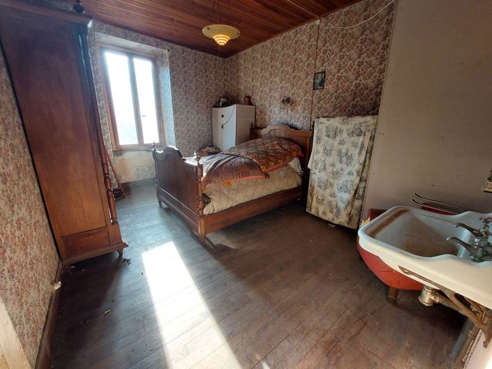 Image No.10-2 Bed House for sale