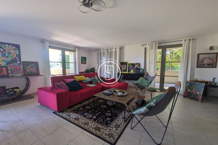 Image No.3-3 Bed Apartment for sale