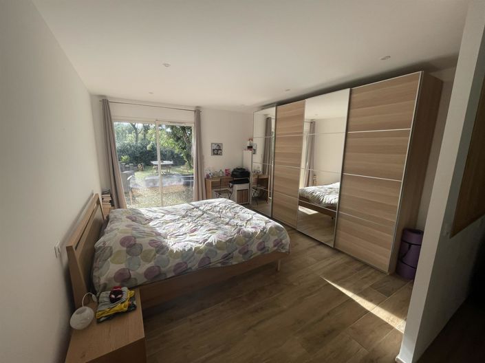 Image No.4-3 Bed House for sale