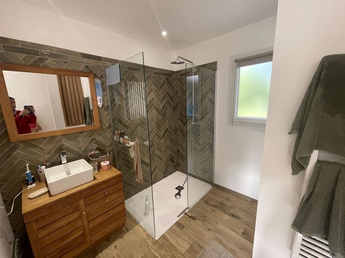 Image No.5-3 Bed House for sale