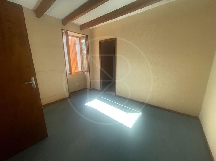 Image No.11-3 Bed House for sale