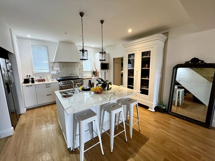 Image No.3-4 Bed House for sale