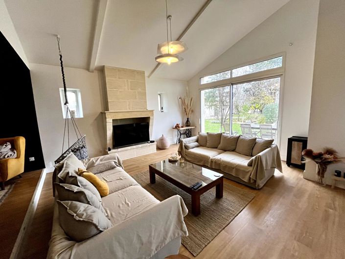 Image No.6-4 Bed House for sale