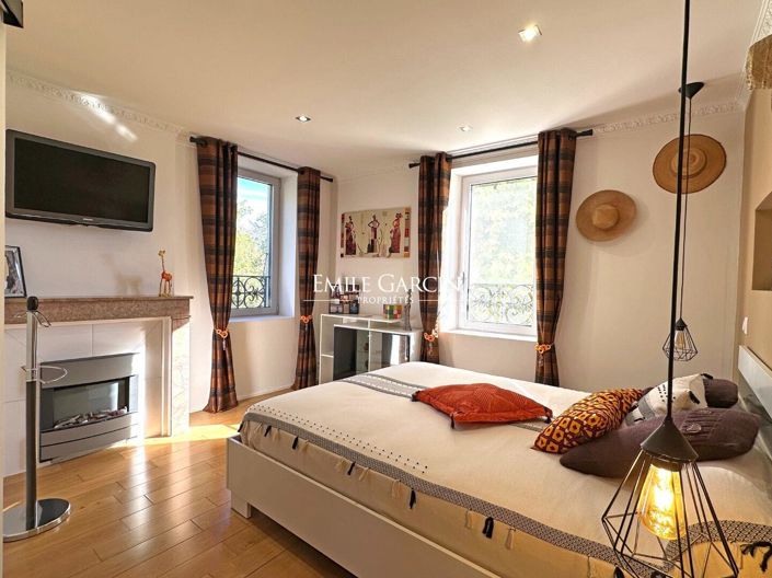 Image No.10-5 Bed House for sale