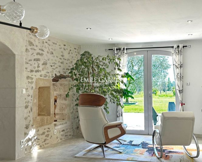 Image No.6-5 Bed House for sale