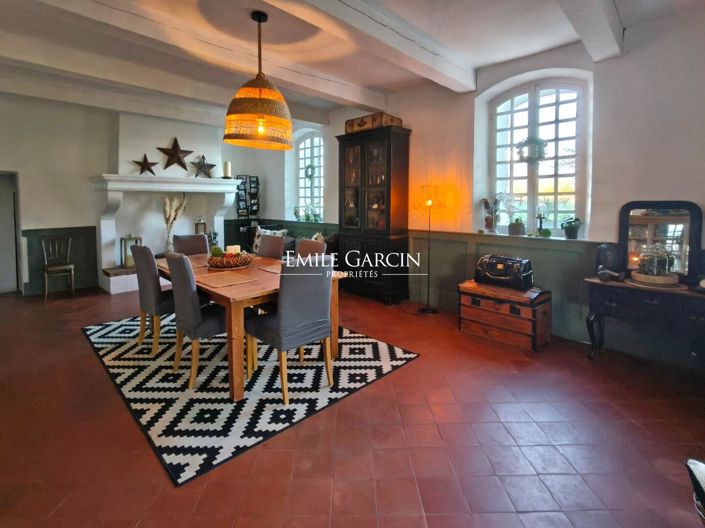 Image No.10-6 Bed House for sale